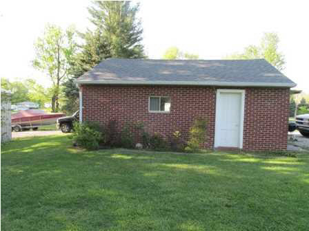 282 S State Road 61, Winslow, IN 47598 photo 5