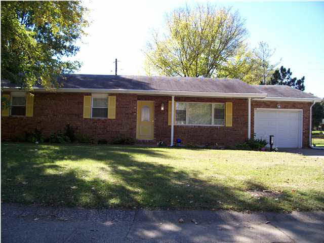 985 Osage Dr, Henderson, KY 42420 photo 1
