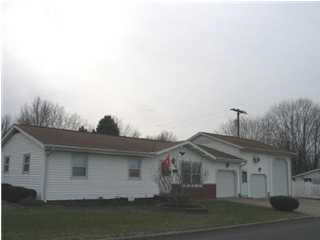 407 E Viola Ave, Washington, IN 47501 photo 1