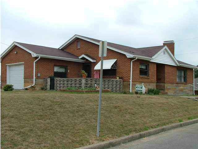 111 E 17th St, Jasper, IN 47546 photo 1