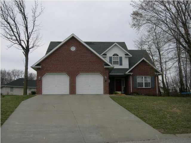 163 Robin Ct, Jasper, IN 47546 photo 1