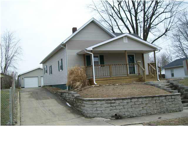512 Front St, Washington, IN 47501 photo 1