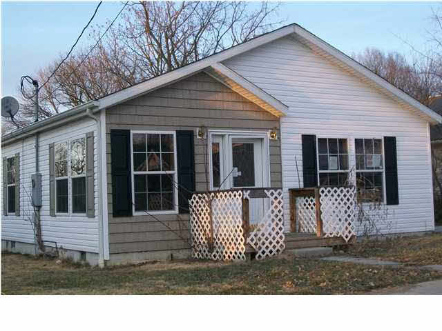 1209 3rd St, Bedford, IN 47421 photo 1