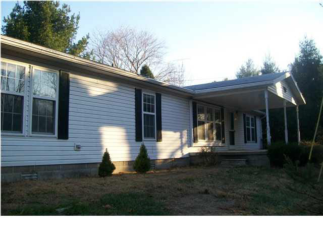 129 Washboard Rd, Bedford, IN 47421 photo 1