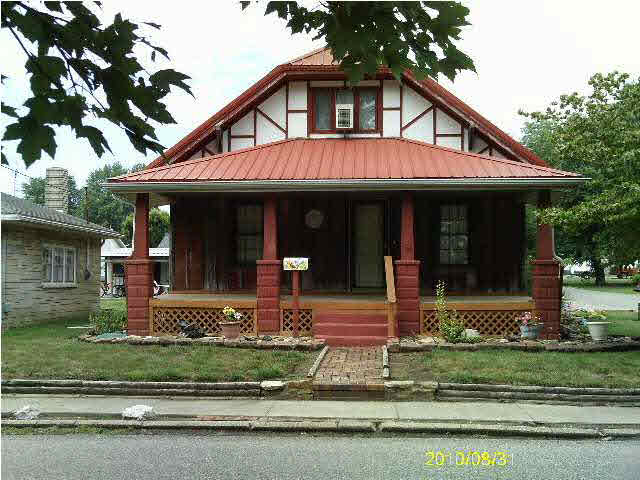 408 E Race St, Odon, IN 47562 photo 1