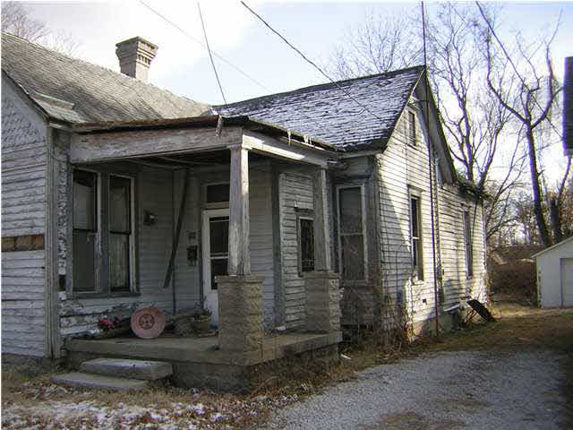 701 E Broadway St, Princeton, IN 47670 photo 1