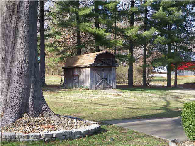 10101 Beatty Ln, Evansville, IN 47725 photo 2