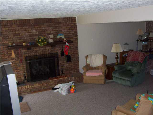 670 S Vixen Ln, Santa Claus, IN 47579 photo 4