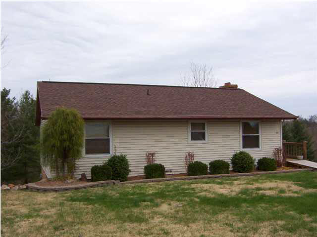 670 S Vixen Ln, Santa Claus, IN 47579 photo 1