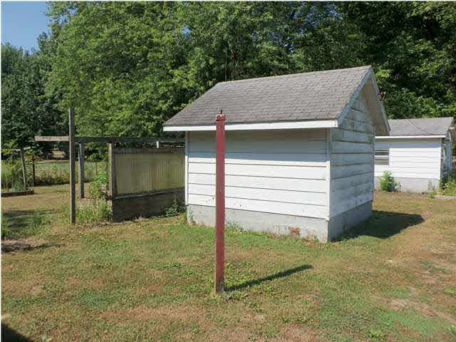 2392 S State Road 57, Washington, IN 47501 photo 5