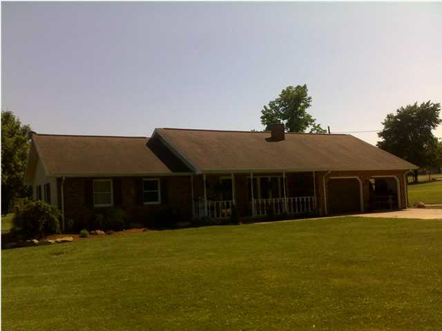 405 E 400 S, Washington, IN 47501 photo 1