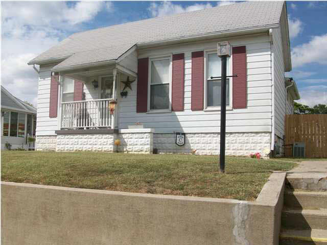 1300 E Walnut St, Washington, IN 47501 photo 1