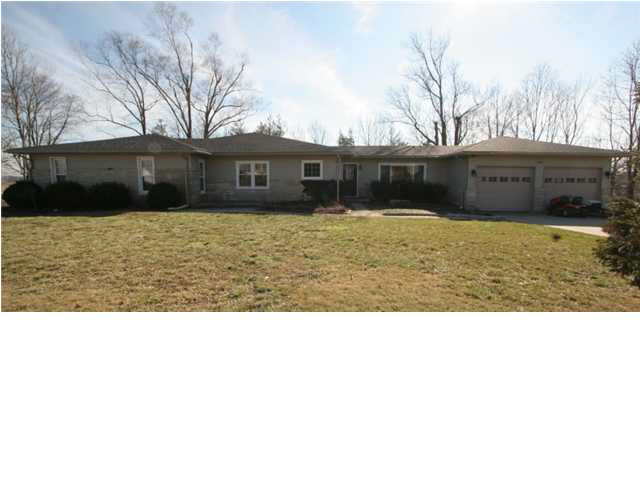1641 E Hillbrook Rd, Jasper, IN 47546 photo 1