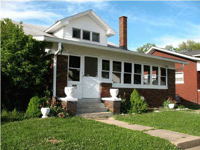 608 Bayard Park Dr, Evansville, IN 47713 photo 1