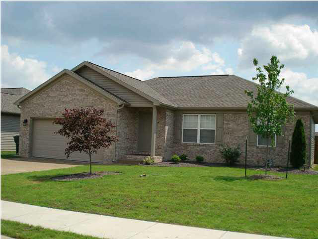 4525 Rathbone Dr, Evansville, IN 47725 photo 1