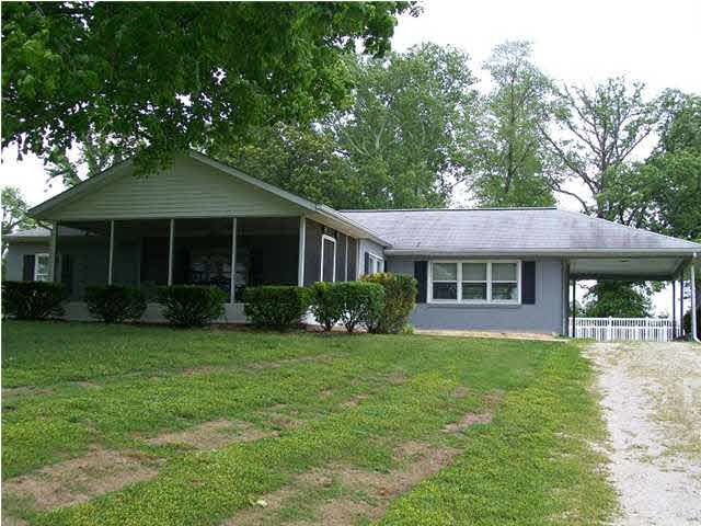 7964 S 100 E, Washington, IN 47501 photo 1