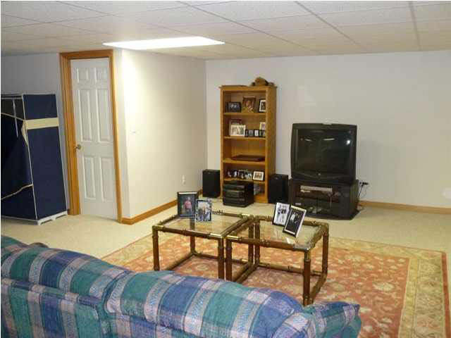310 Redbud Ln, Jasper, IN 47546 photo 13