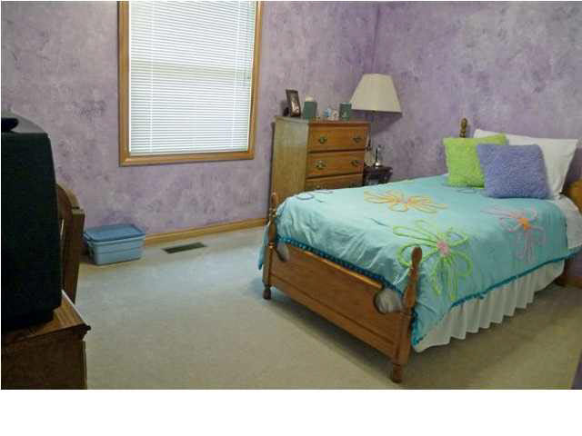 310 Redbud Ln, Jasper, IN 47546 photo 8