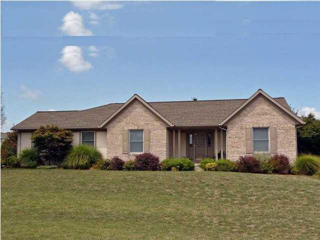310 Redbud Ln, Jasper, IN 47546 photo 1