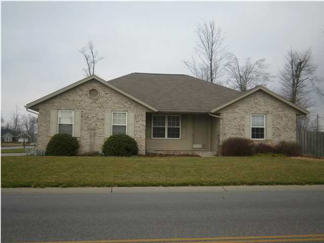 4116 Manor Dr, Jasper, IN 47546 photo 1