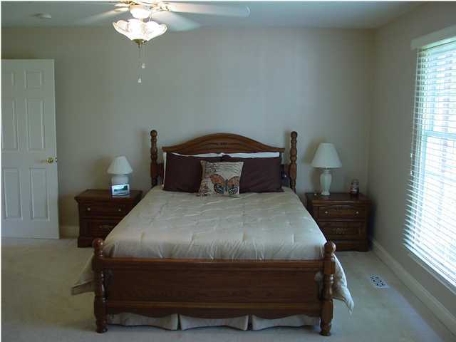 2455 Briarcliff Dr, Newburgh, IN 47630 photo 5