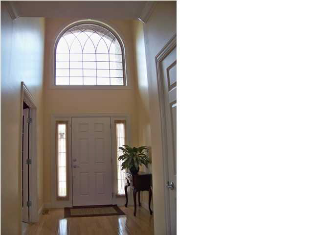2433 Crosswalk Ln, Newburgh, IN 47630 photo 2