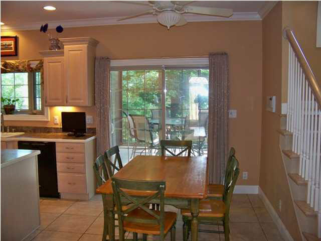2433 Crosswalk Ln, Newburgh, IN 47630 photo 3