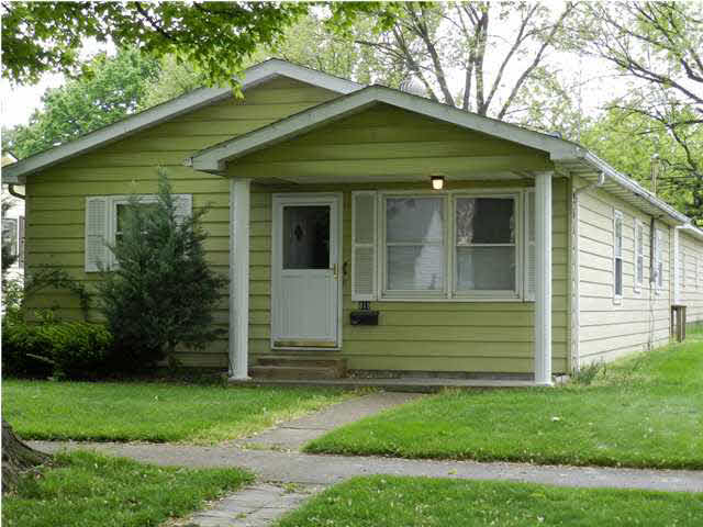 819 S Race St, Princeton, IN 47670 photo 1