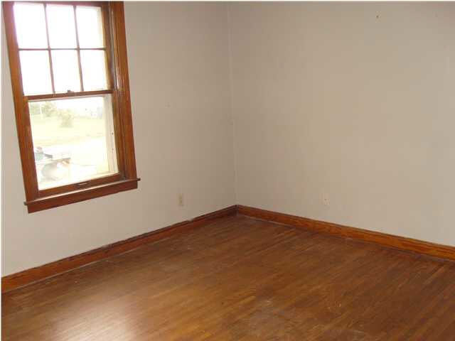 1218 Tell St, Tell City, IN 47586 photo 5