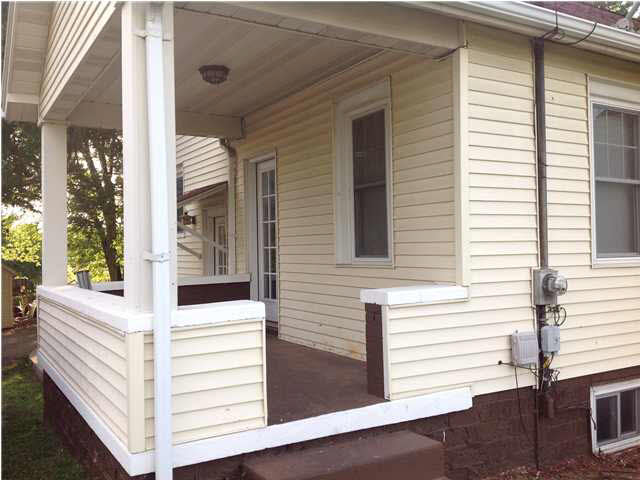 326 N Washington St, Dale, IN 47523 photo 2