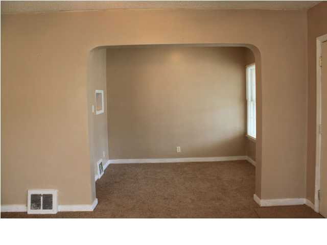 2175 Washington Ave, Evansville, IN 47714 photo 4