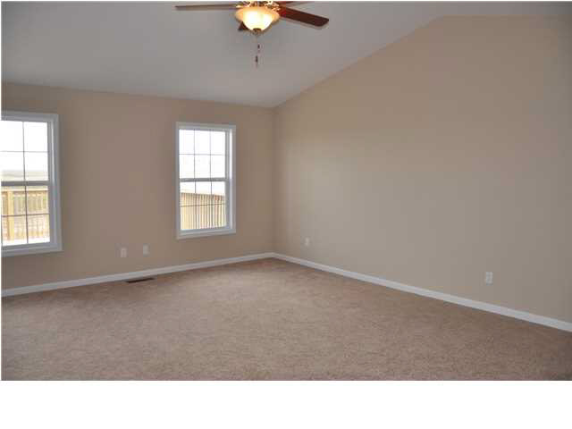 810 Volkman Rd, Evansville, IN 47725 photo 3