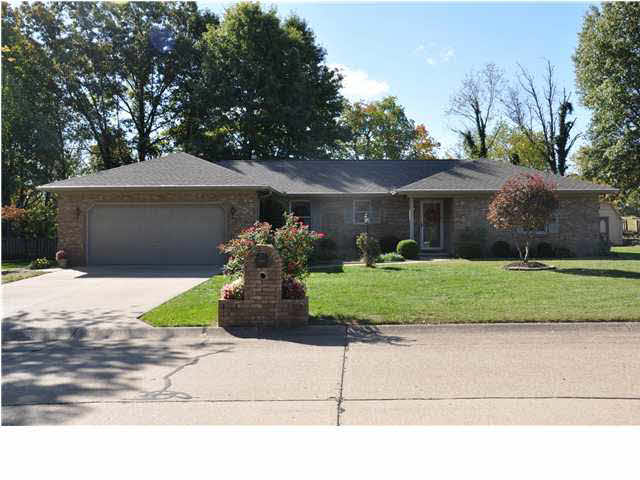 2601 Malibu Dr, Evansville, IN 47725 photo 1