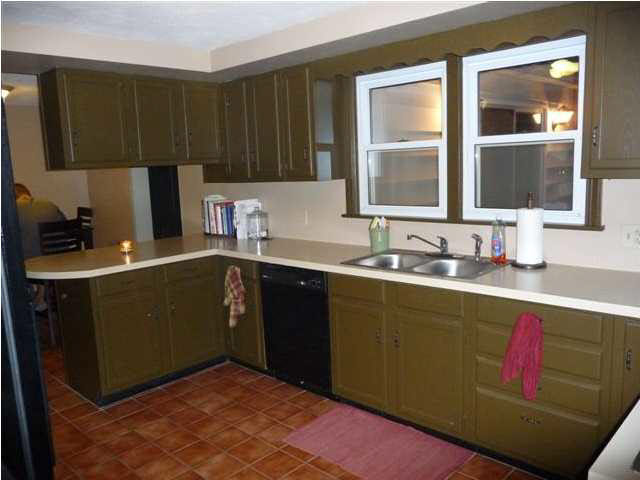 205 S Washington St, Huntingburg, IN 47542 photo 5