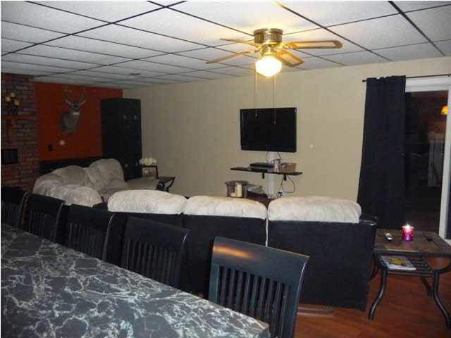205 S Washington St, Huntingburg, IN 47542 photo 11