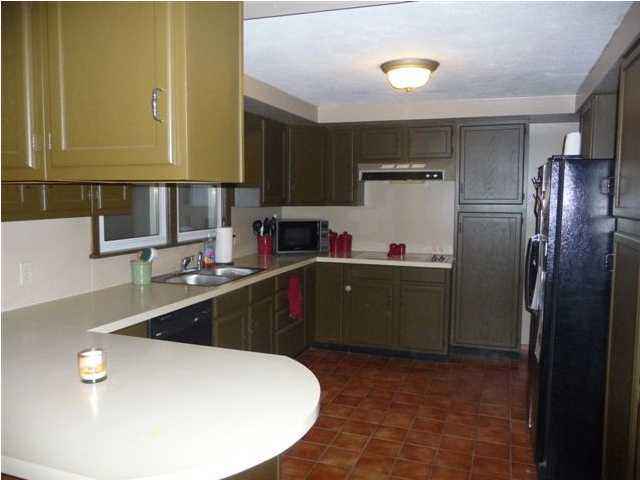 205 S Washington St, Huntingburg, IN 47542 photo 6