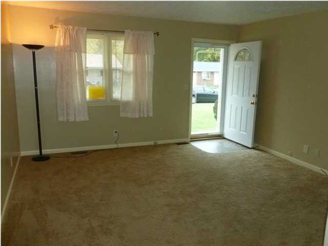 426 Les Dr, Chandler, IN 47610 photo 6