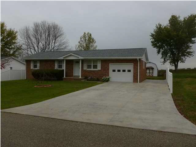 426 Les Dr, Chandler, IN 47610 photo 1