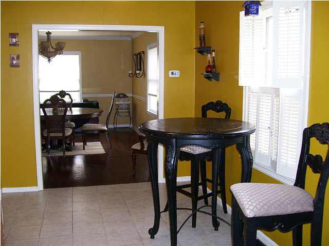 1012 S Saint James Blvd, Evansville, IN 47714 photo 13