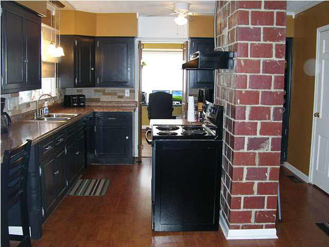 1012 S Saint James Blvd, Evansville, IN 47714 photo 8