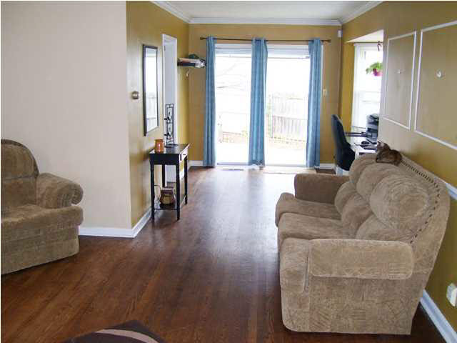 1012 S Saint James Blvd, Evansville, IN 47714 photo 4