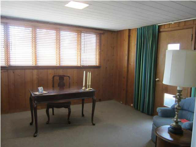 2335 E Gum St, Evansville, IN 47714 photo 10
