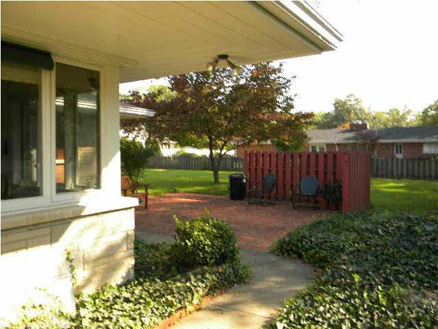 2335 E Gum St, Evansville, IN 47714 photo 23