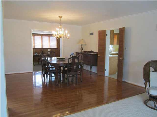2335 E Gum St, Evansville, IN 47714 photo 6