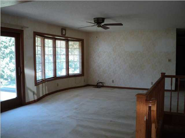 11530 Big Cynthiana Rd, Evansville, IN 47720 photo 3