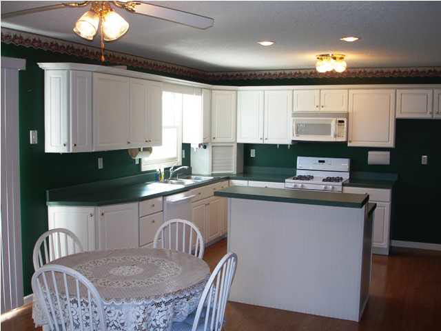 238 Byron St, Loogootee, IN 47553 photo 6