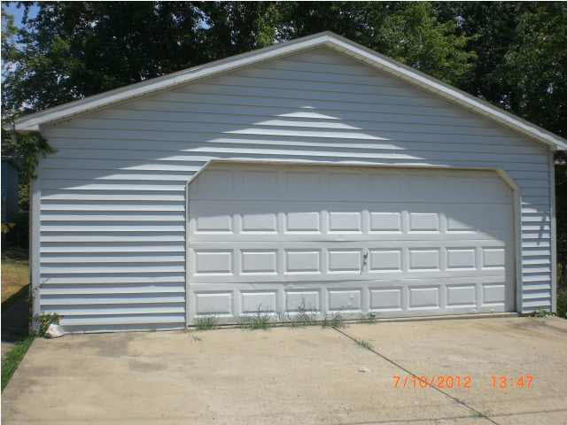 1802 Russell Ave, Evansville, IN 47720 photo 9