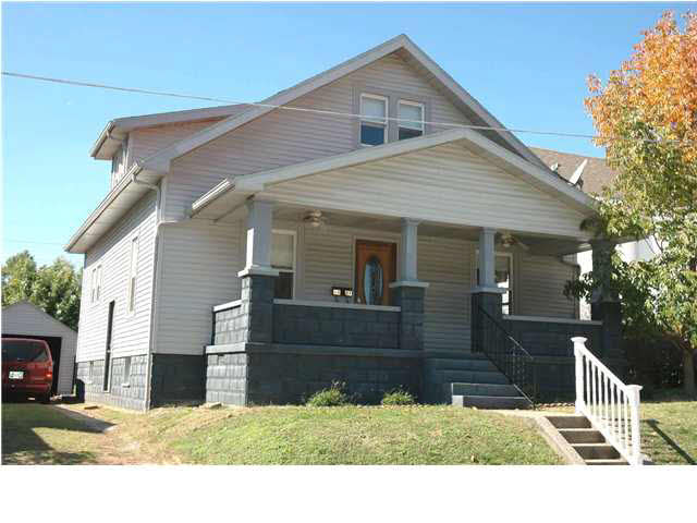 1457 Dewey St, Jasper, IN 47546 photo 1