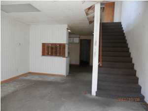 316 Jackson St, Huntingburg, IN 47542 photo 5