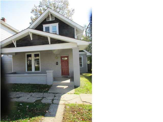 411 E Flora St, Washington, IN 47501 photo 1